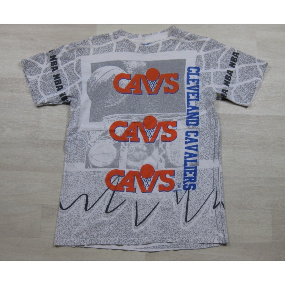 Vintage 90s Cleveland Cavaliers T-Shirt (M) AOP Single Stitch CAVS Competitor